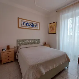  Apartamento C R A Zy For Rhome Italia